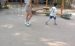 英语老师没戴套让我c了一节